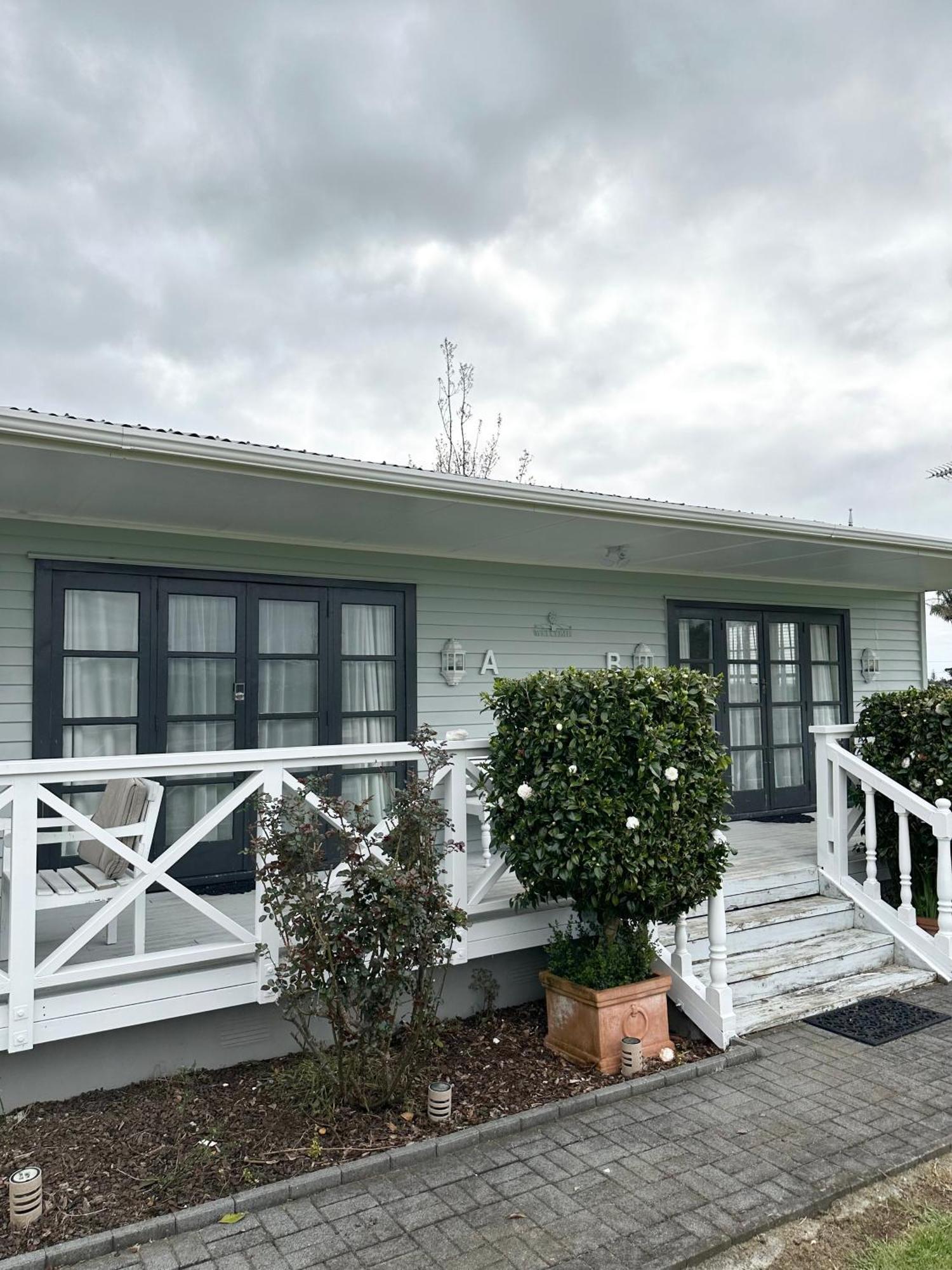 Bycroft Lodge Karaka Dış mekan fotoğraf