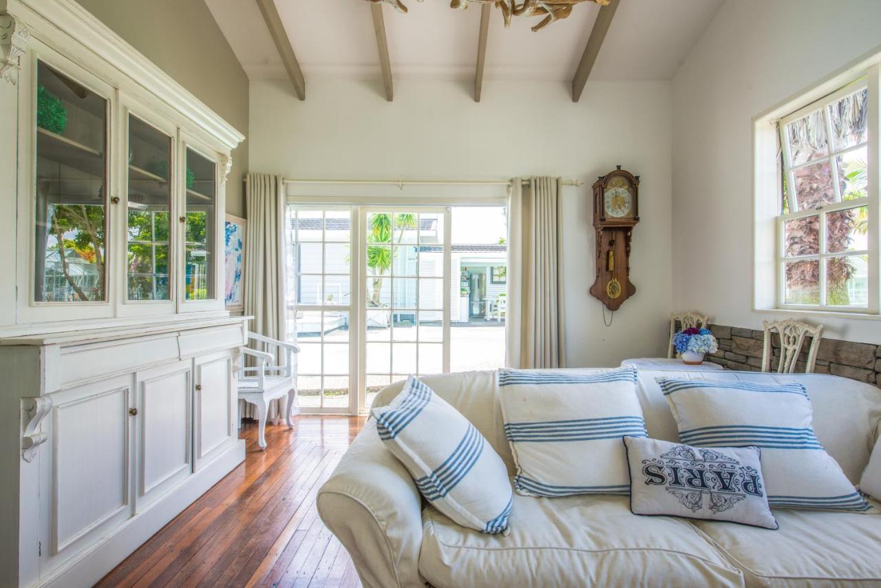 Bycroft Lodge Karaka Dış mekan fotoğraf
